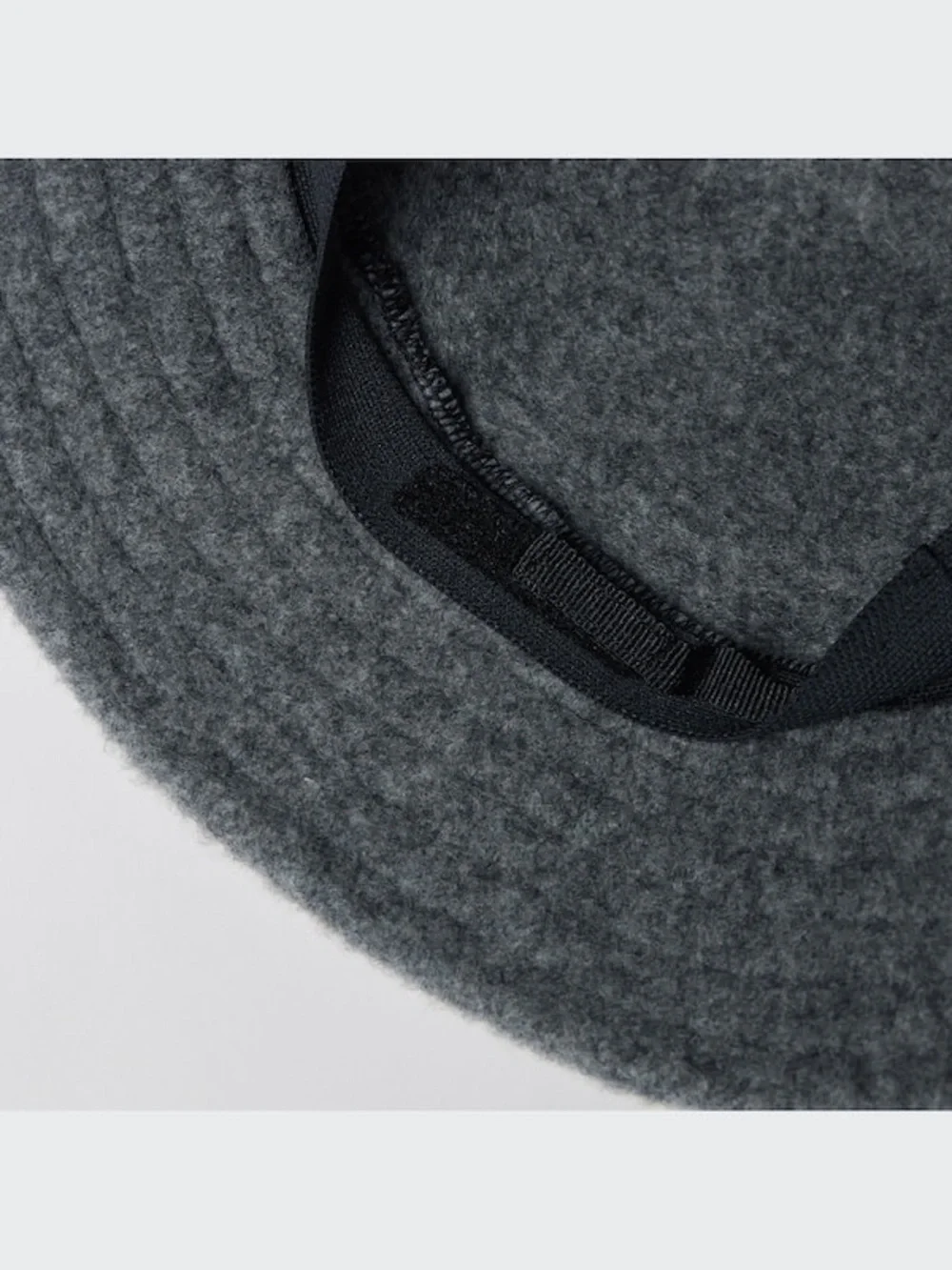 Uniqlo Adjustable 100% Wool Bucket Hat off white